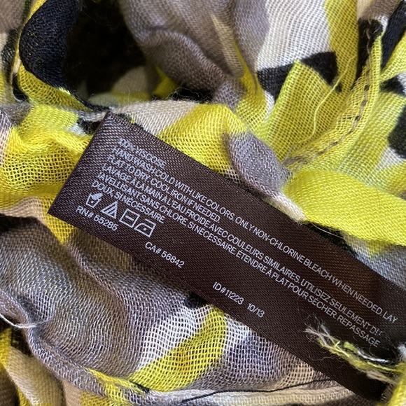 Express Fashion Scarf Bundle of 3 - Picture 4 of 11